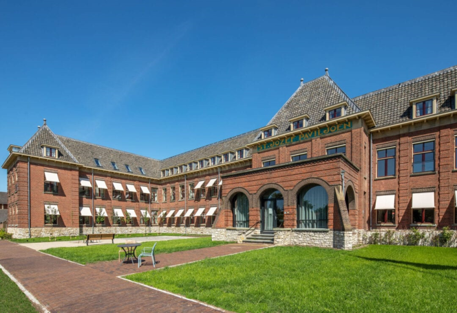 Locatie Het Sint Jozefpaviljoen
Graaf Florisweg 77
2805 AH Gouda
T: 085-0645910
info@domusmagnus.com