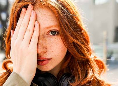 Psylicht kinder en jeugd psychologie praktijk meisje hand voor oog