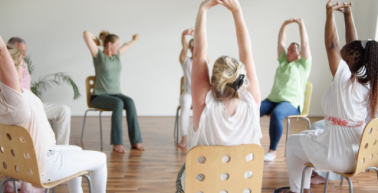 Stoelyoga bij Talma Borgh